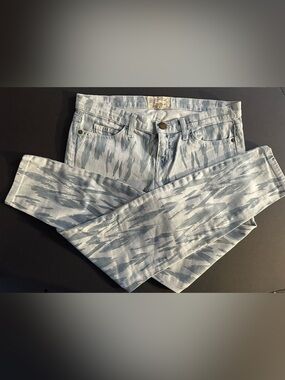Current/Elliott Light Blue Patterned Skinny Jeans Stiletto white Aztec Chevron